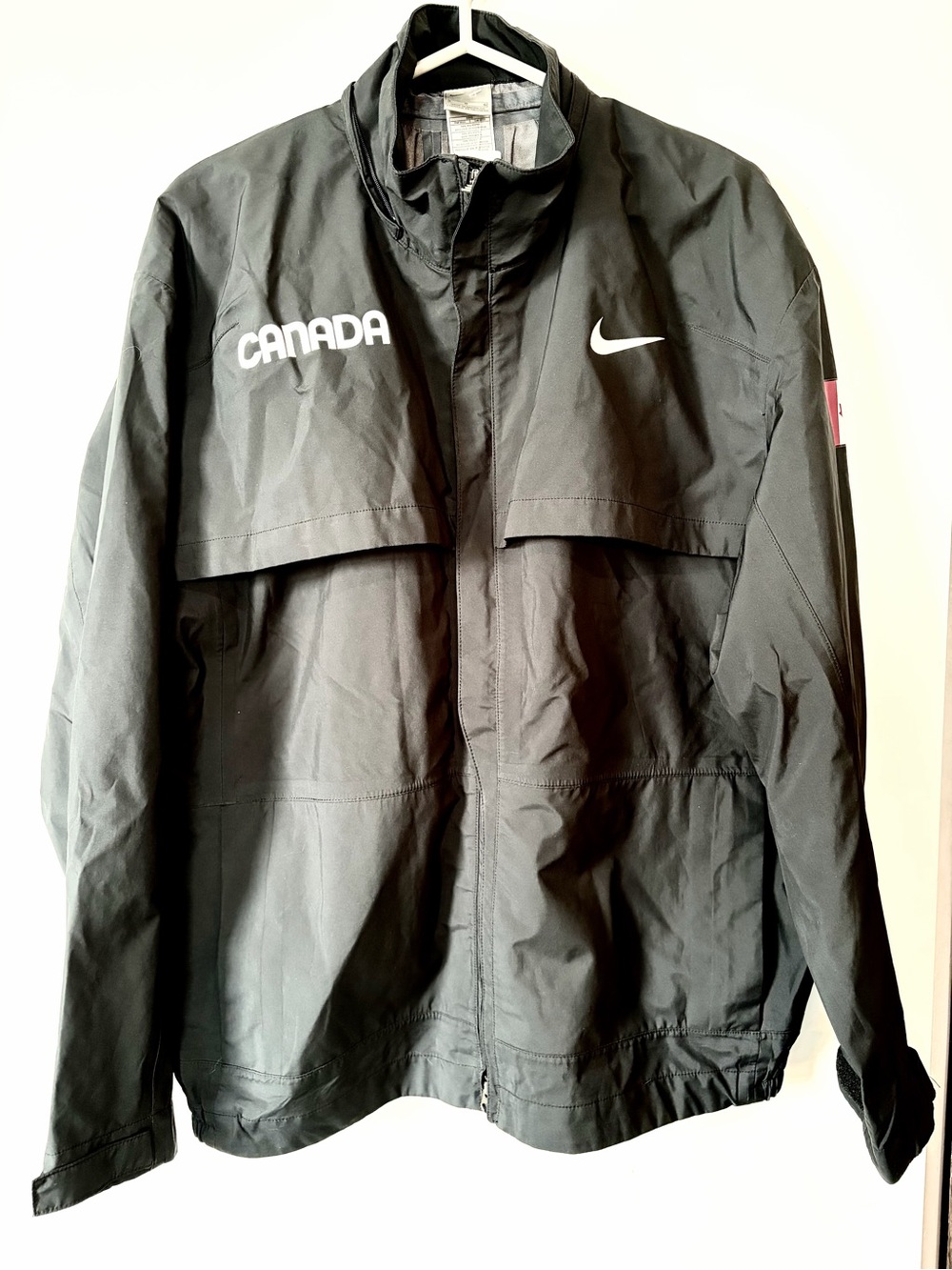 Men’s black Nike coat - size large